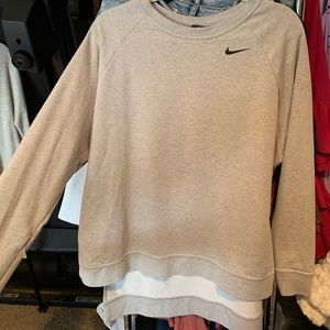 Soft, Nike crew sweatshirt